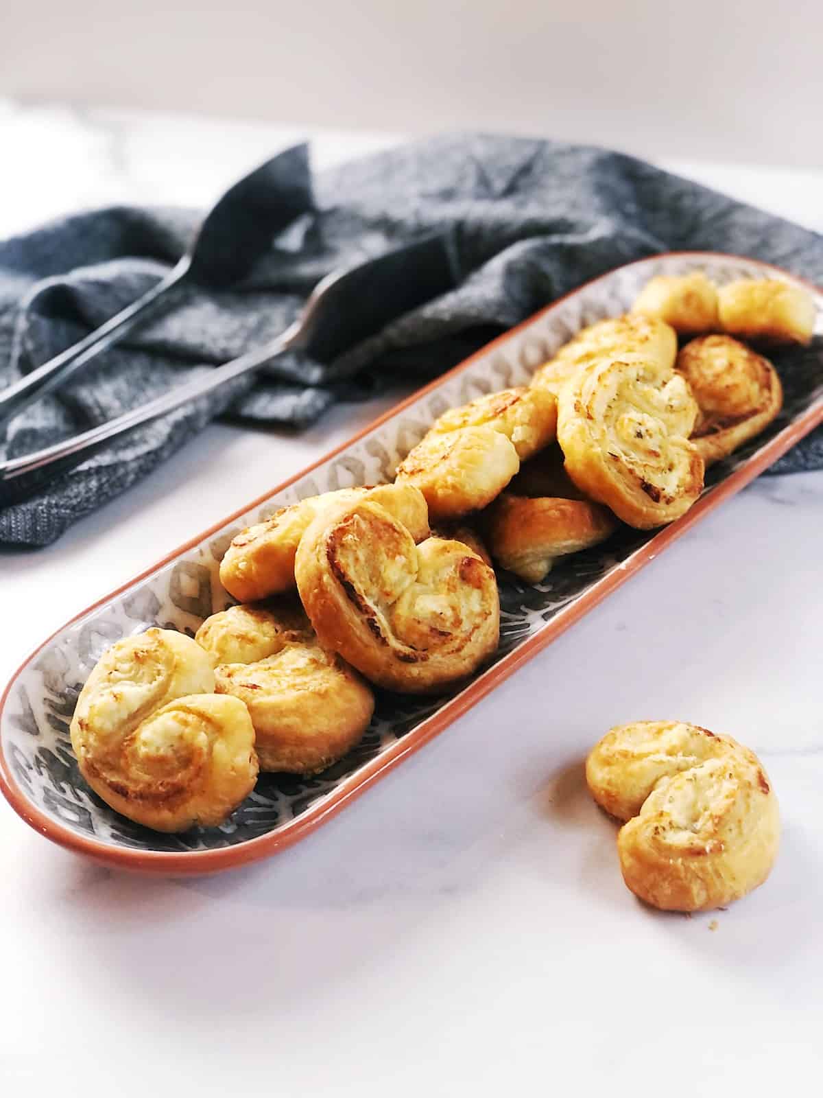 Cheesy Palmiers with Garlic & Chives 3